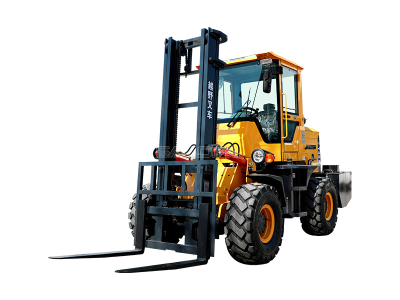 T35A型內(nèi)燃越野叉車(chē)