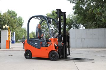 你知道，如何給叉車鉛酸電池“續(xù)命”嗎？