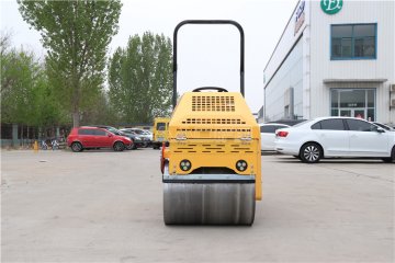 想要開好小型壓路機(jī)，這些常識你可得懂